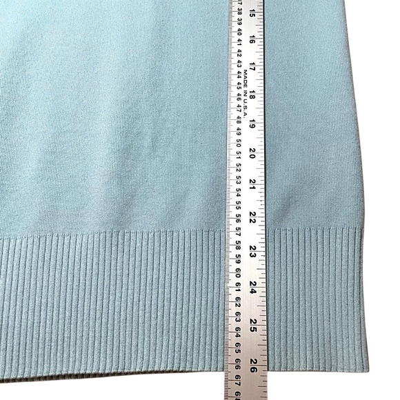 ARITZIA Wilfred Free LENZING™ ECOVERO TM Wide Sleeve Oversize V- Neck Sweater M - Picture 7 of 9